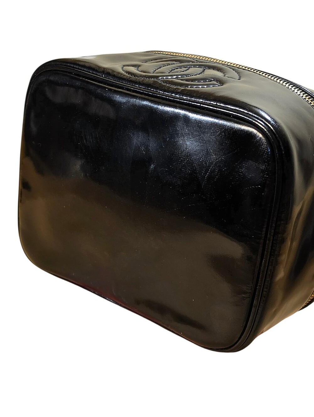CHANEL PATENT LEATHER VANITY CASE - Picture 10 of 16